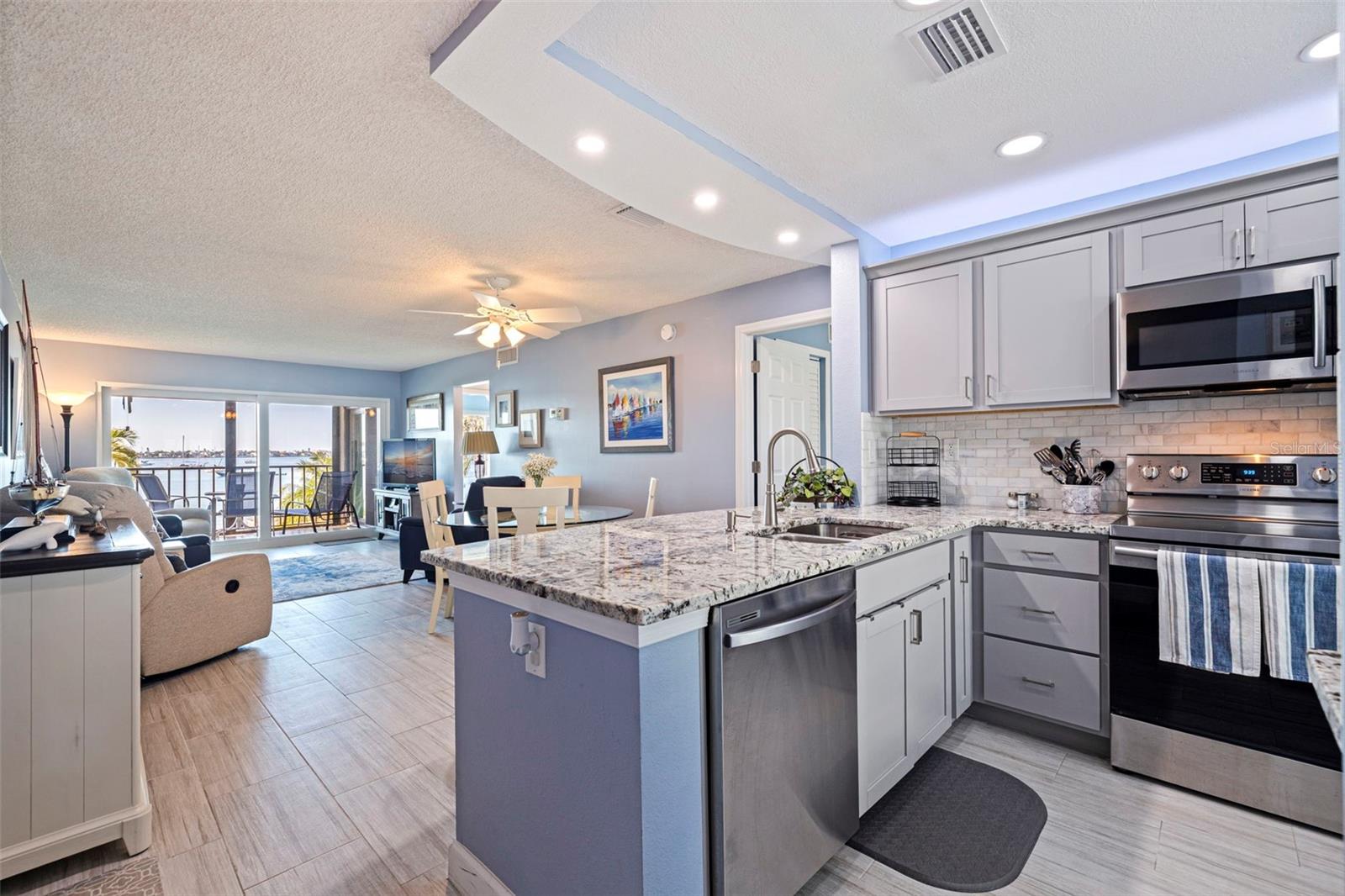 BAHIA DEL MAR I - Residential Lease