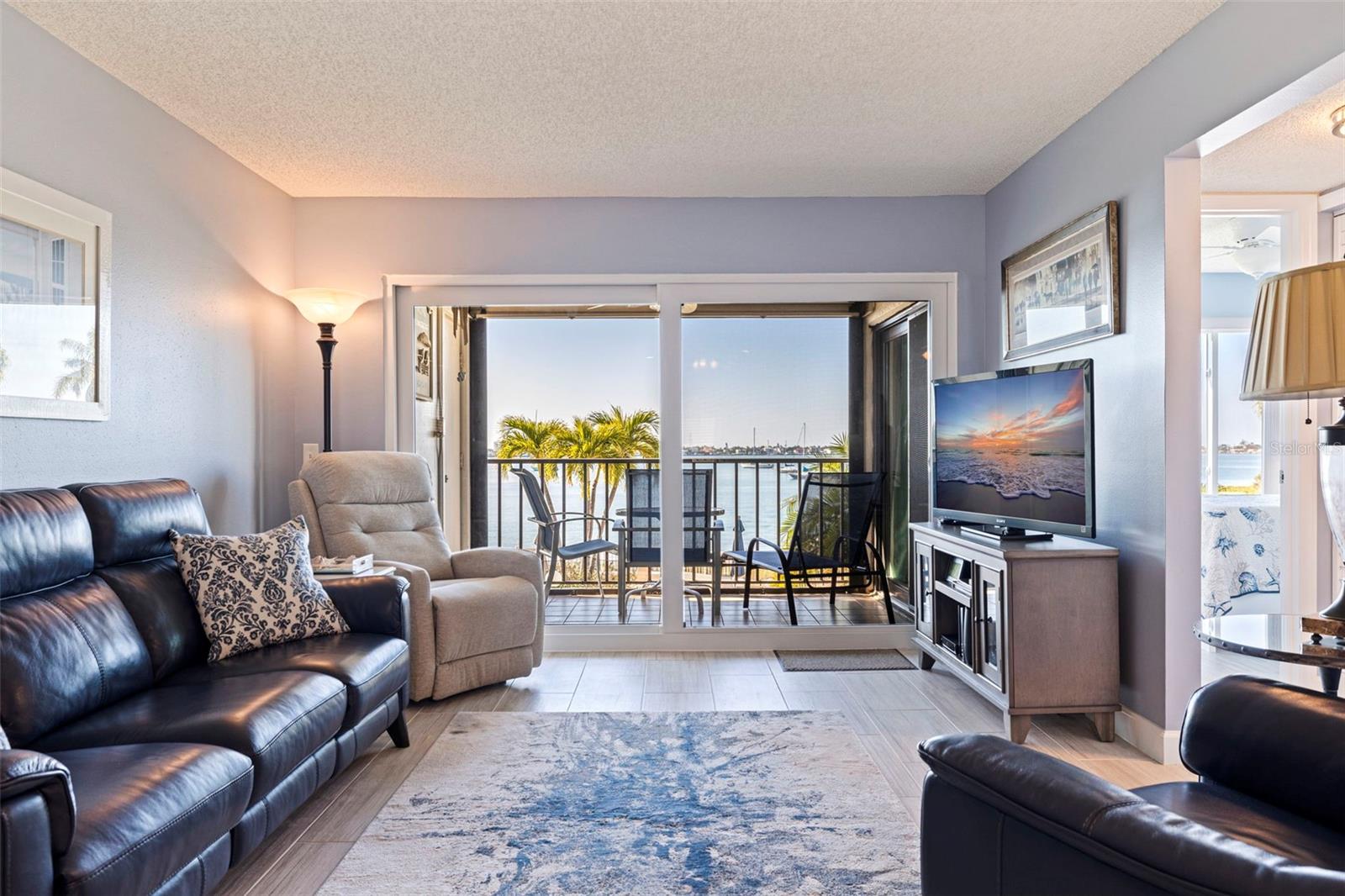 BAHIA DEL MAR I - Residential Lease