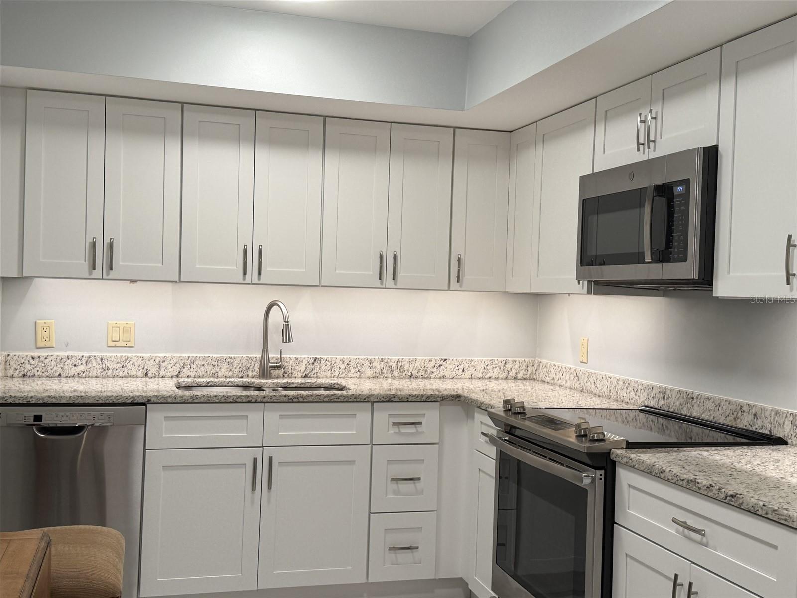 BEACHES OF LONGBOAT KEY PH-1 - Residential