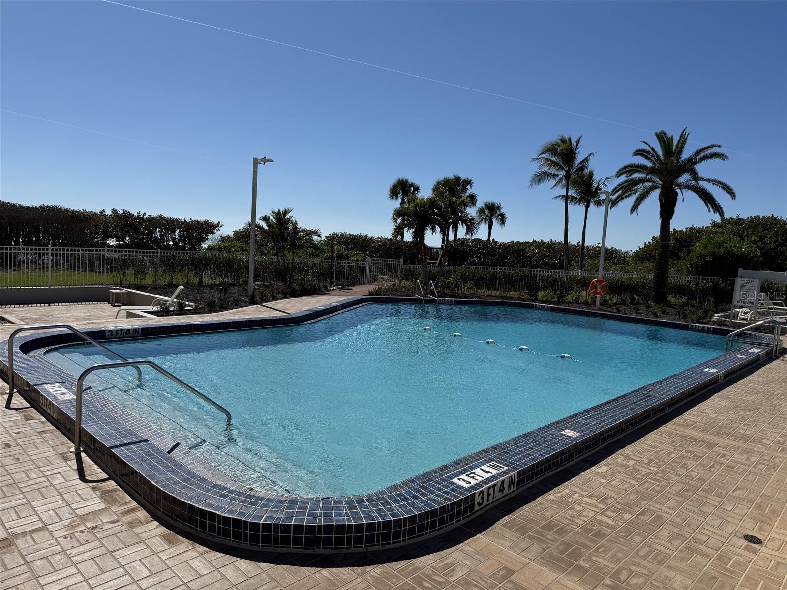 BEACHES OF LONGBOAT KEY PH-1 - Residential