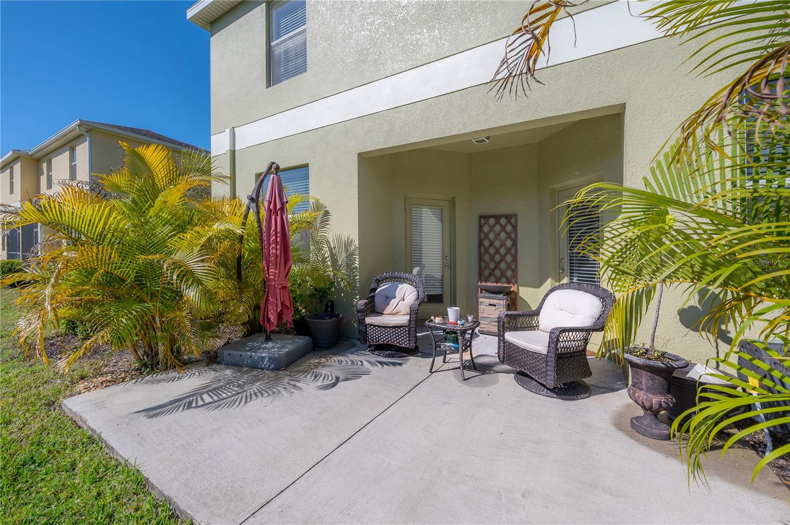 HAMMOCKS - Residential Lease