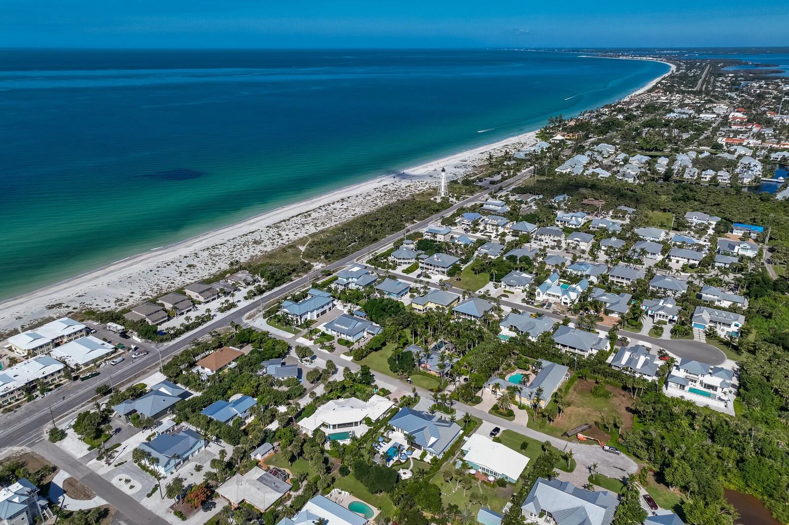 GOLDEN BEACH - Residential