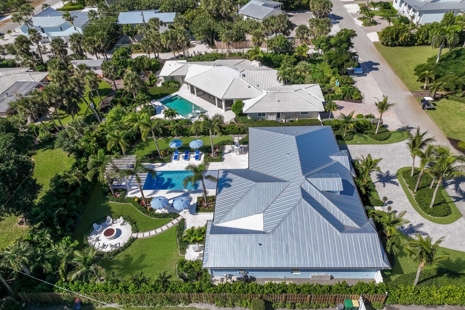 GOLDEN BEACH - Residential