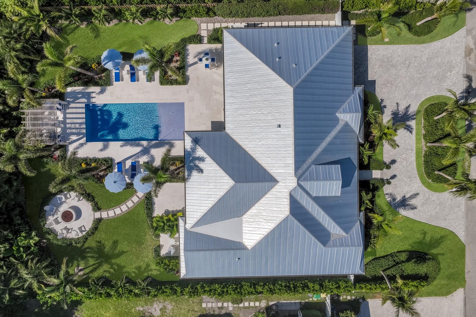 GOLDEN BEACH - Residential