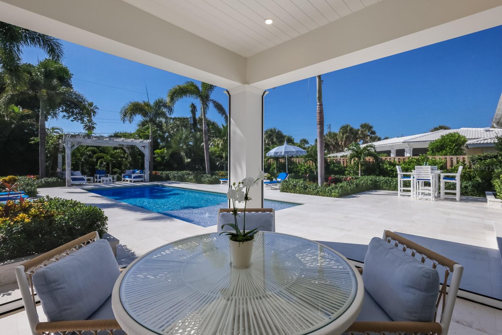 GOLDEN BEACH - Residential