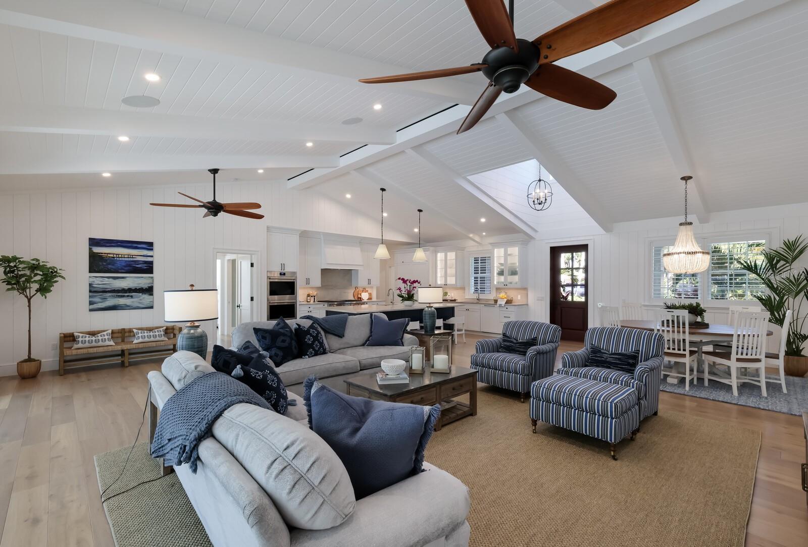 GOLDEN BEACH - Residential