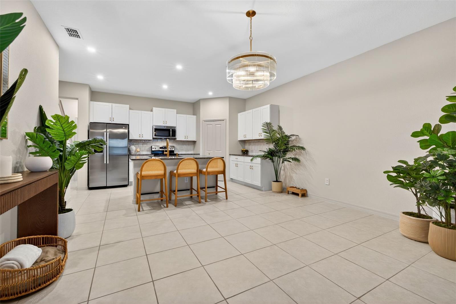 PALM RIVER TWNHMS PH 2 - Residential Lease