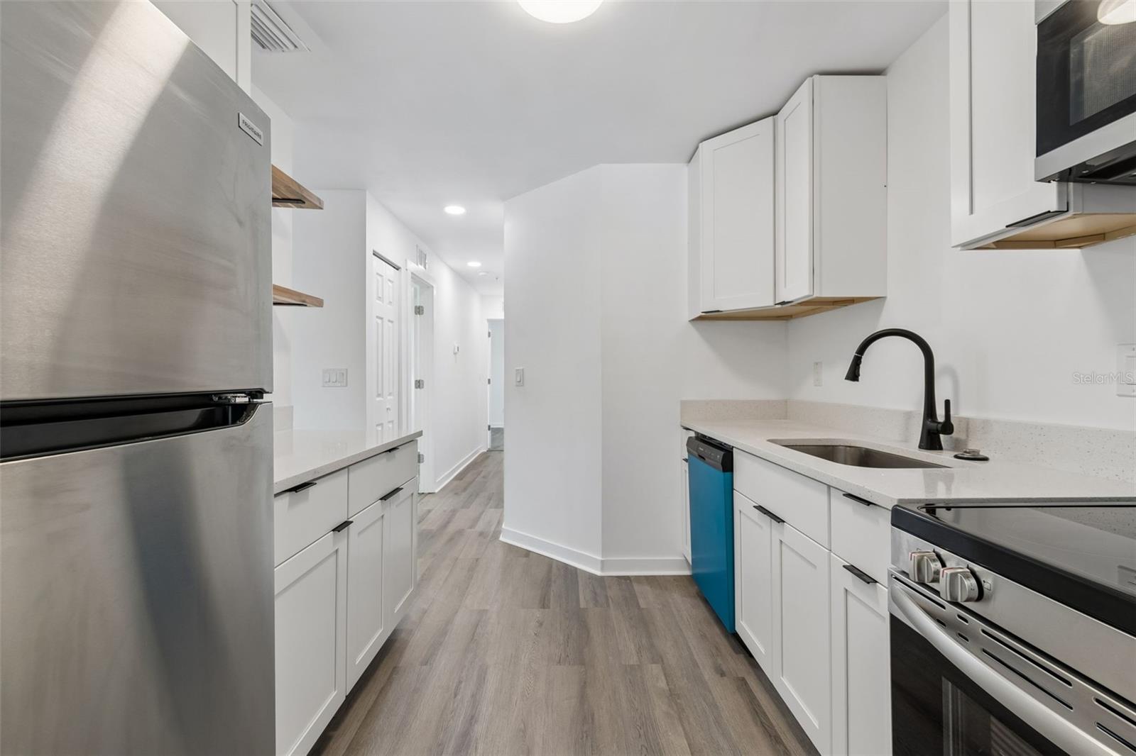 GARDENS FOREST LAKES - Residential