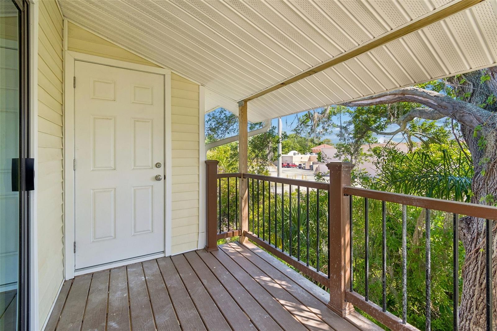 GARDENS FOREST LAKES - Residential