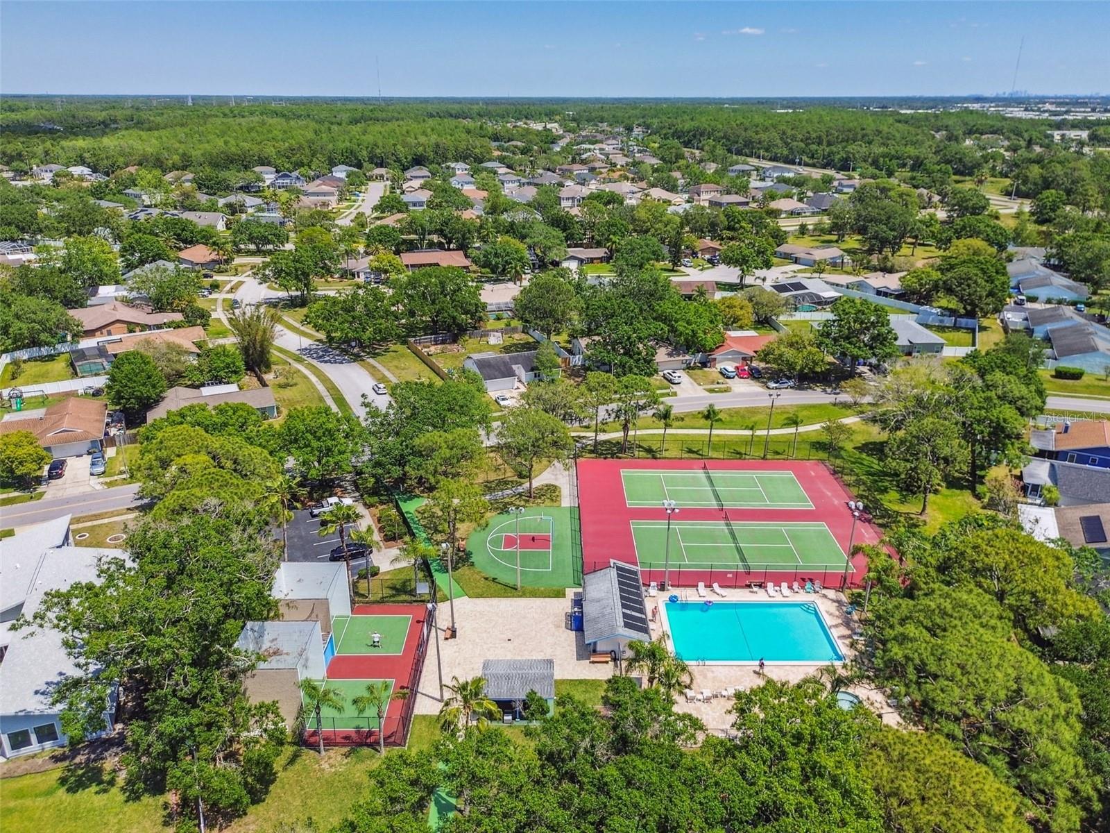 GARDENS FOREST LAKES - Residential