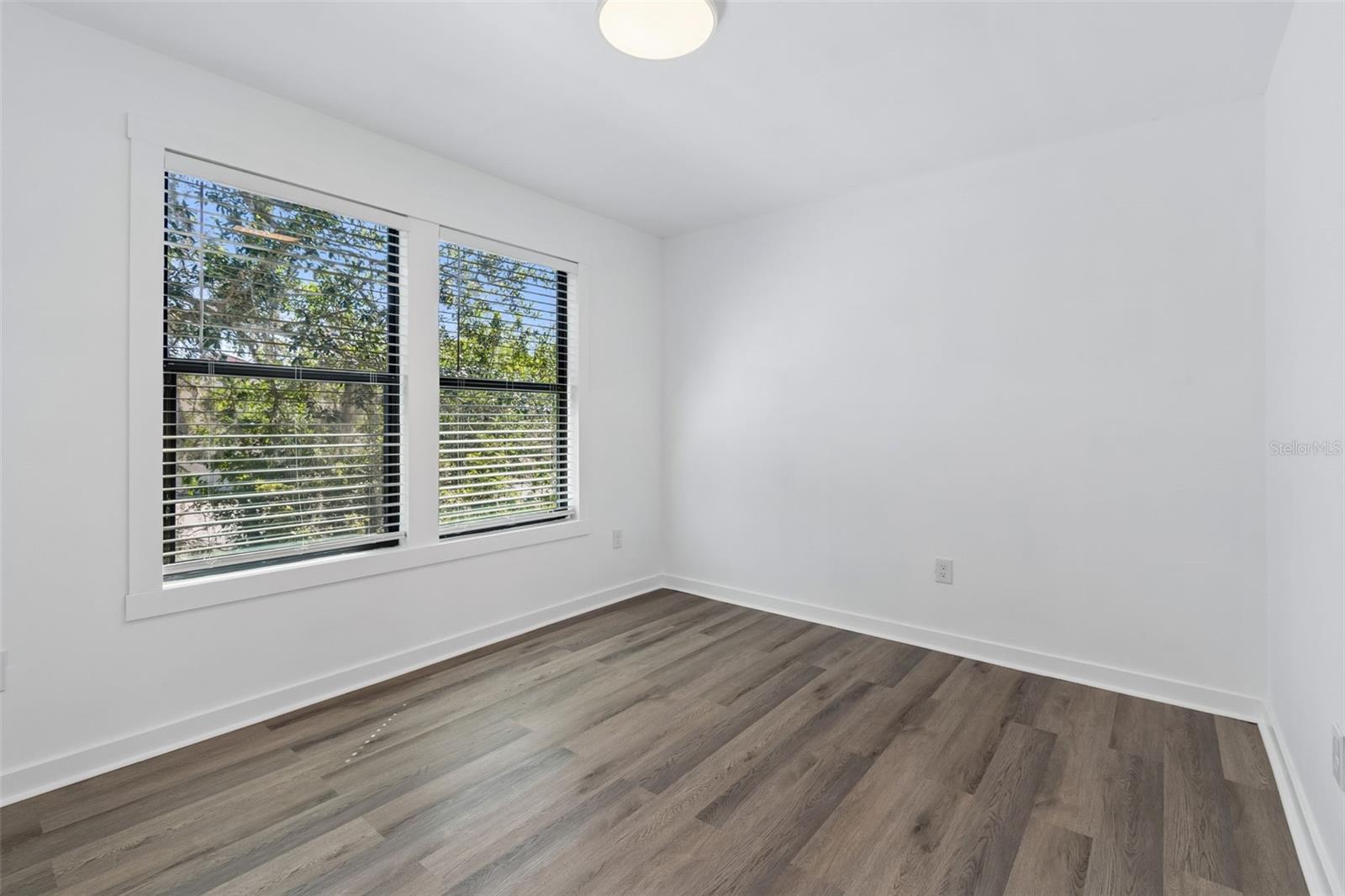 GARDENS FOREST LAKES - Residential