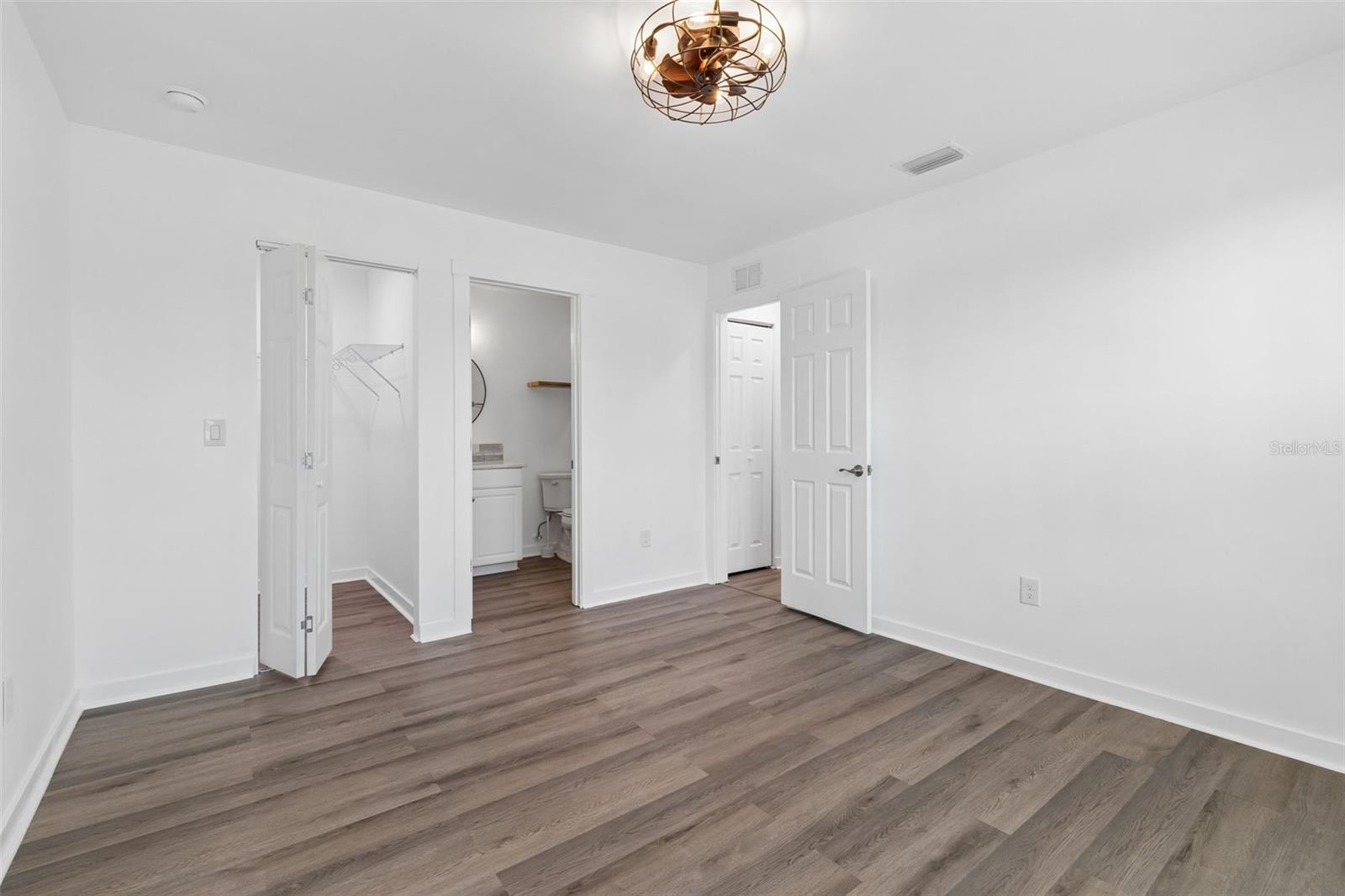 GARDENS FOREST LAKES - Residential