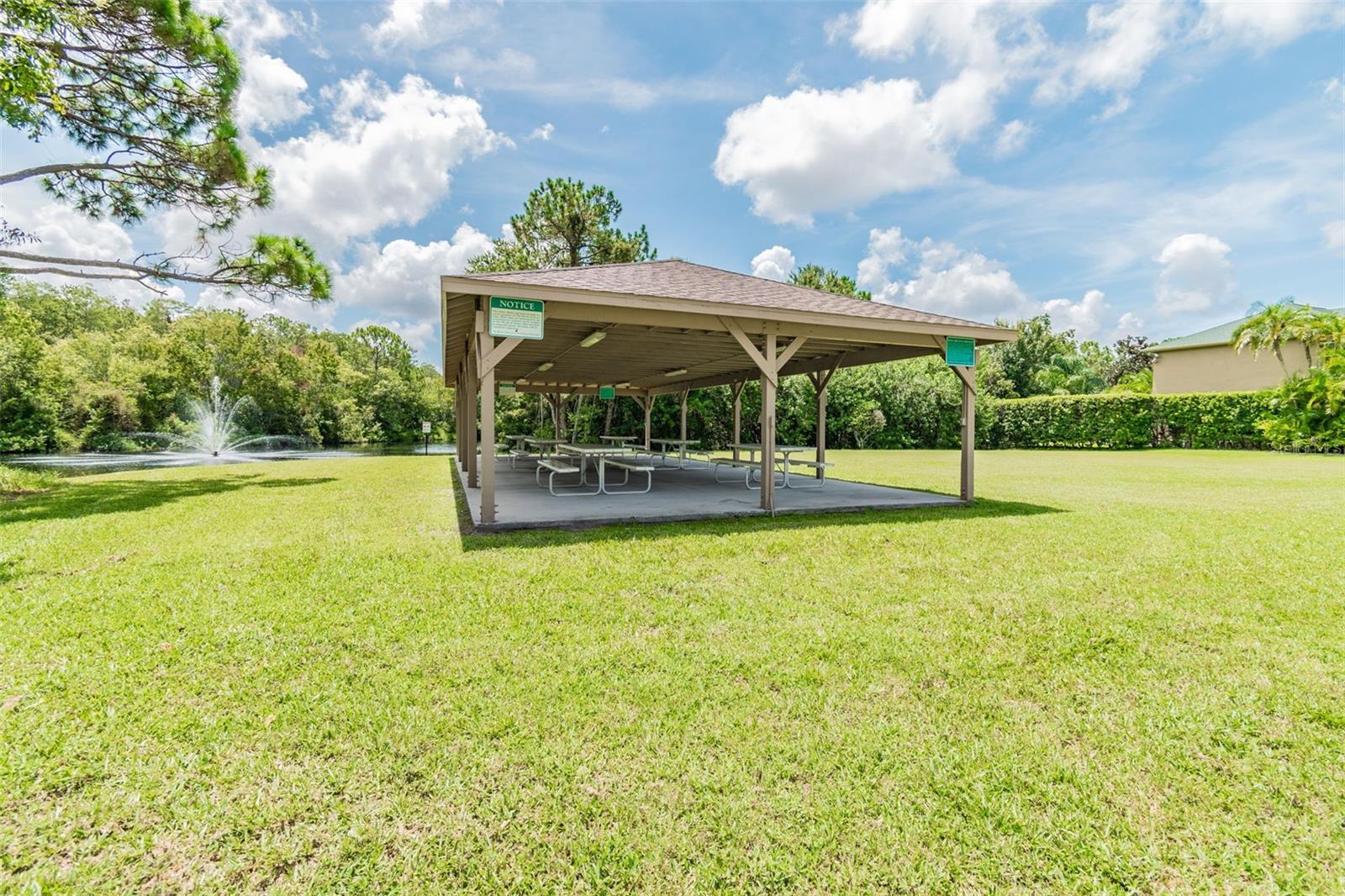 GARDENS FOREST LAKES - Residential