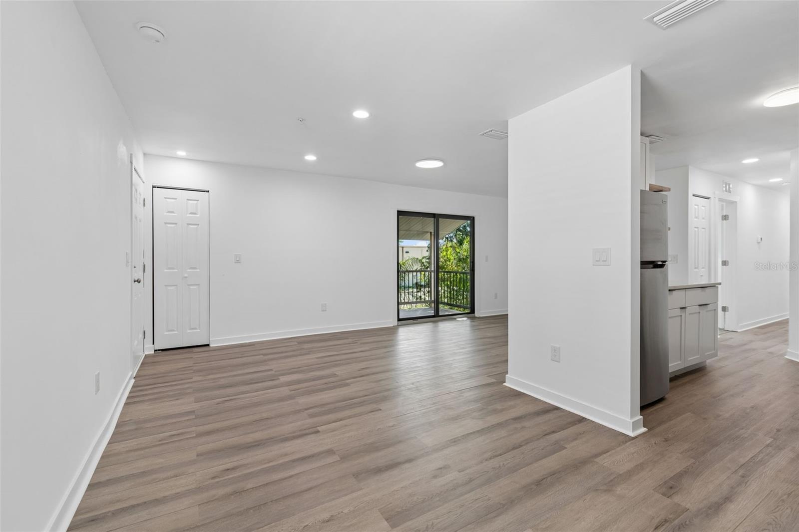 GARDENS FOREST LAKES - Residential