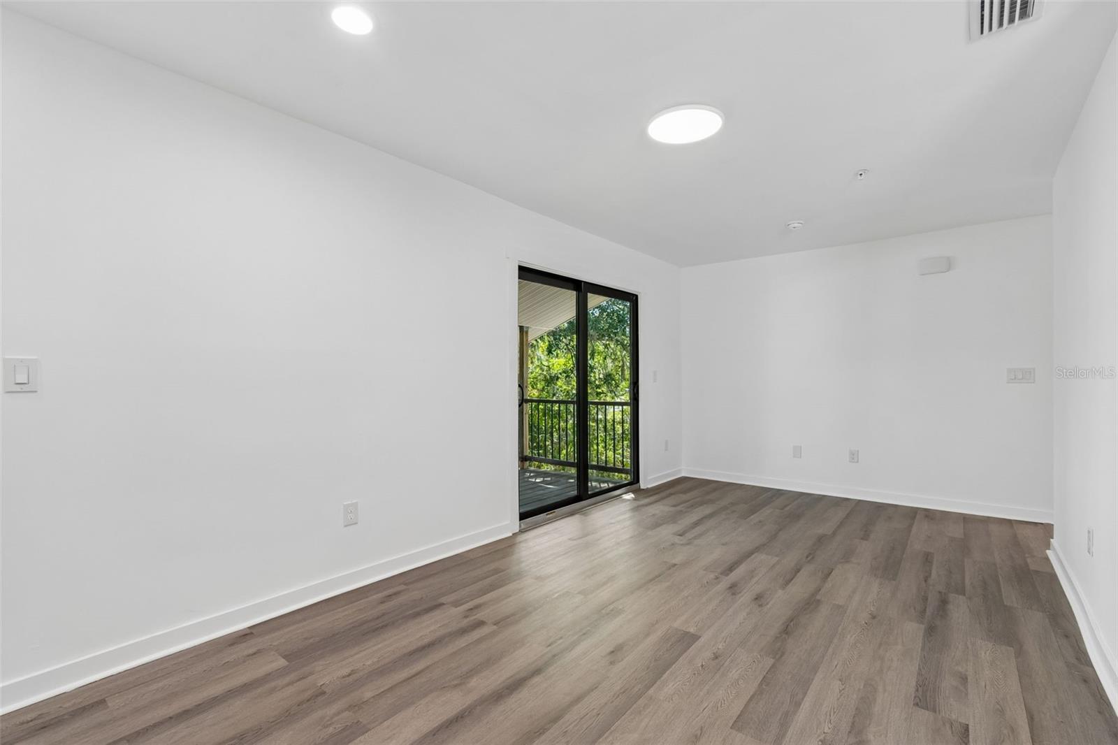 GARDENS FOREST LAKES - Residential