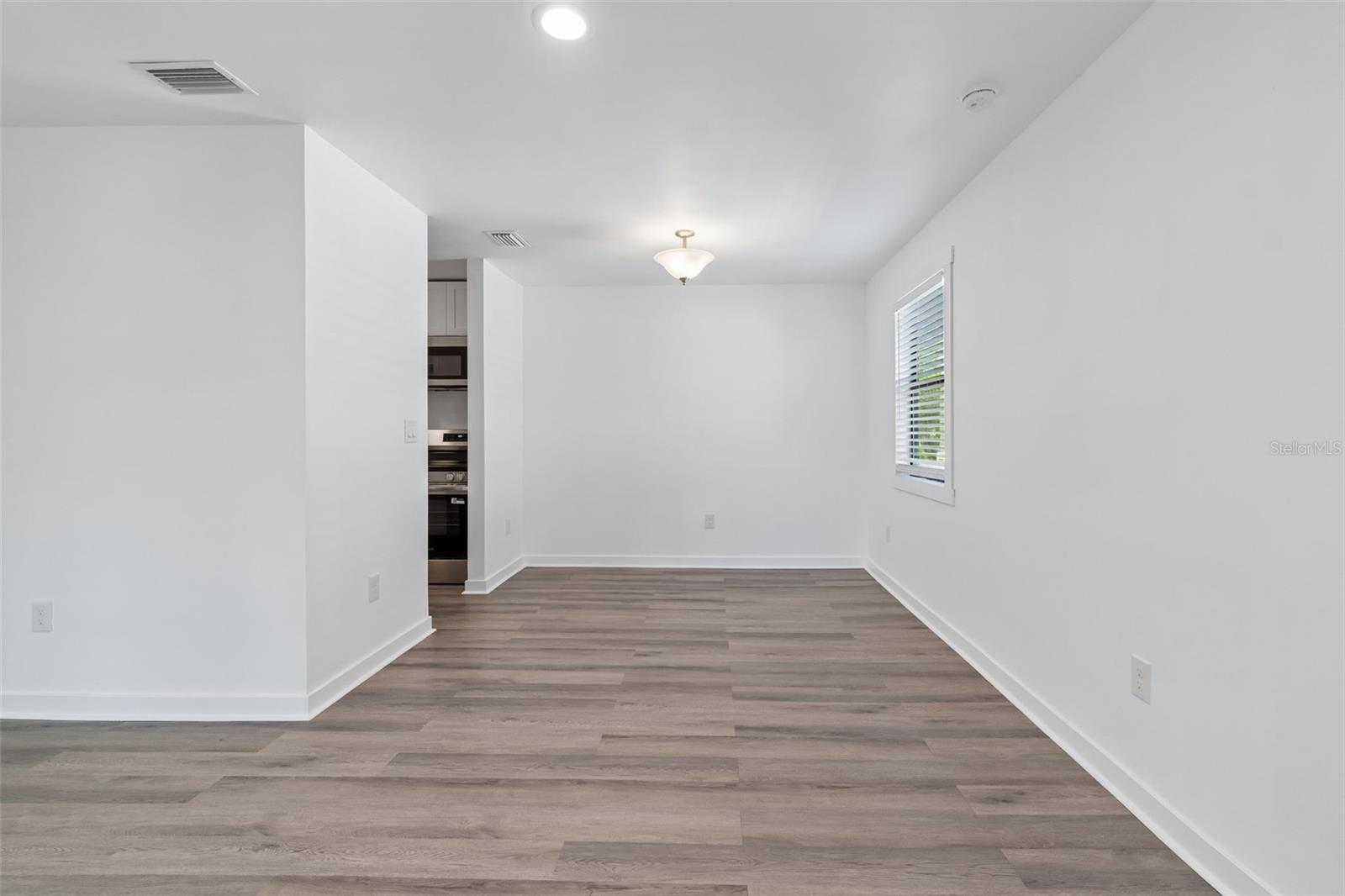 GARDENS FOREST LAKES - Residential