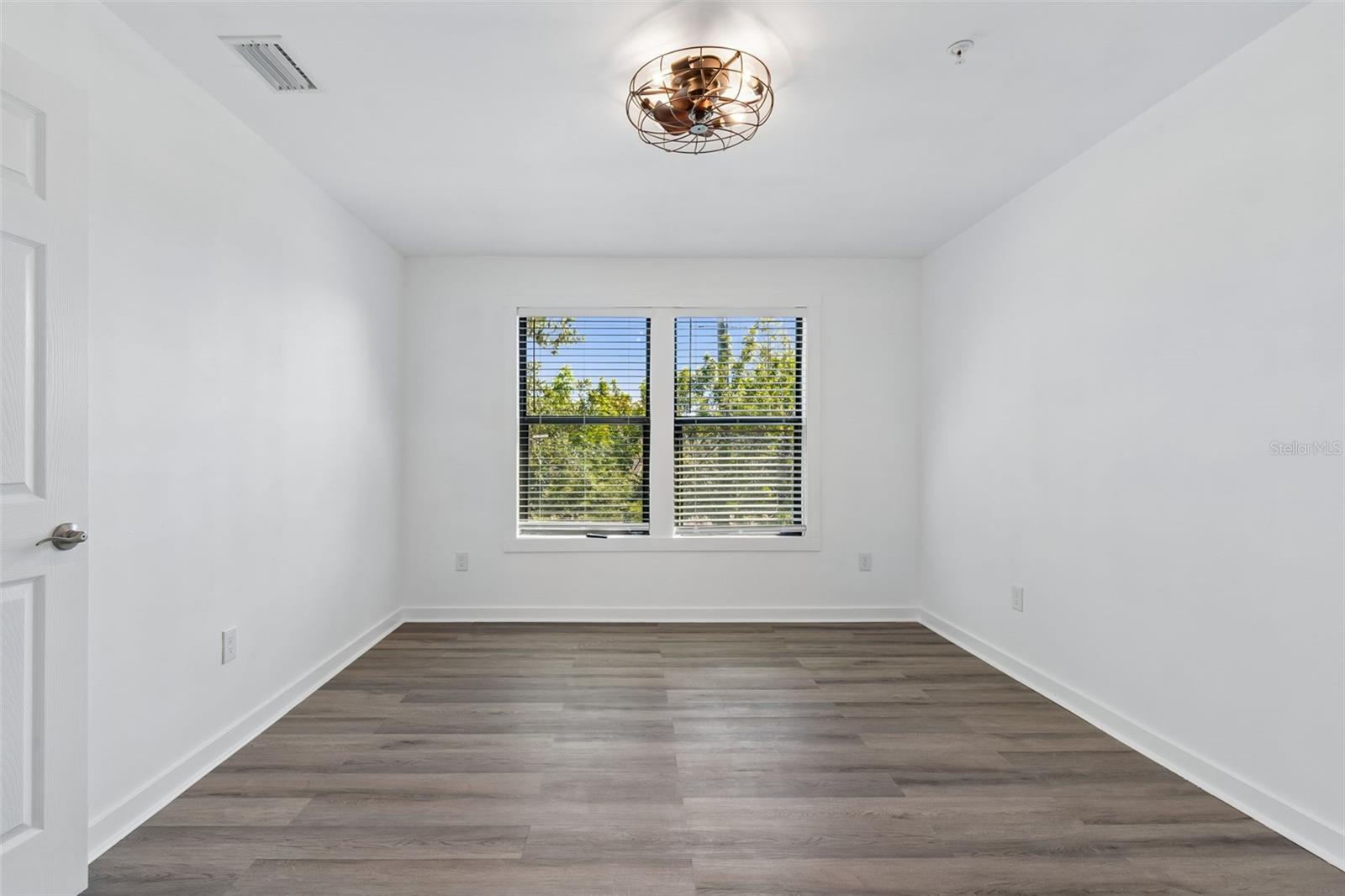 GARDENS FOREST LAKES - Residential