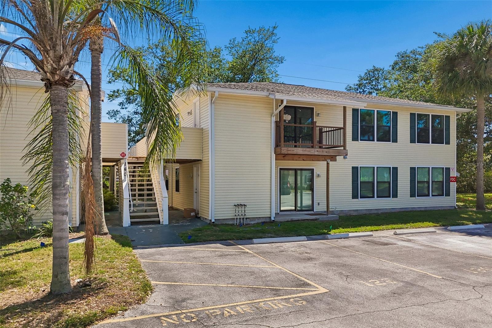 GARDENS FOREST LAKES - Residential