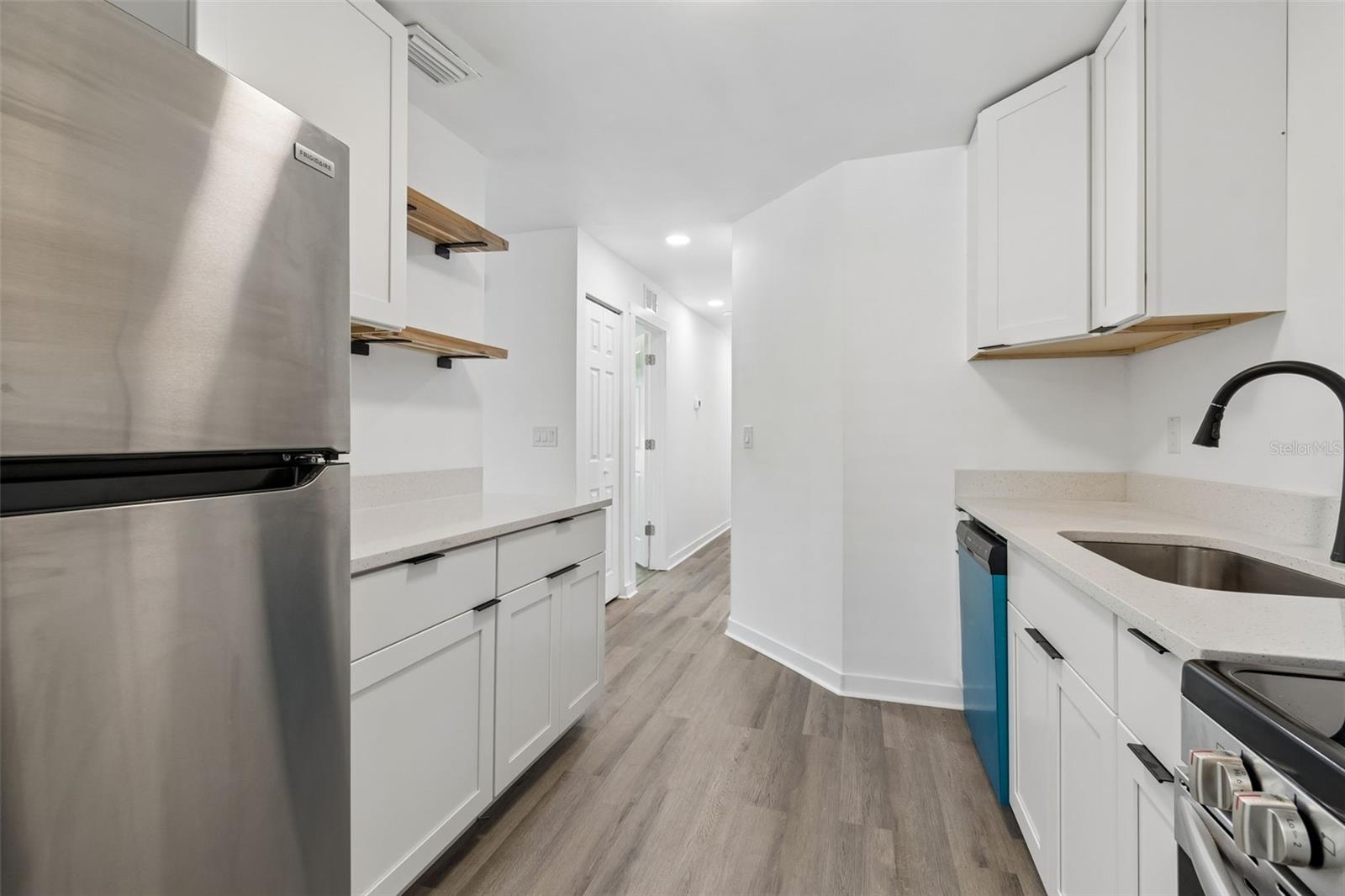 GARDENS FOREST LAKES - Residential