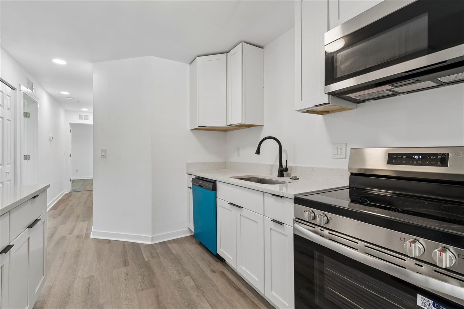 GARDENS FOREST LAKES - Residential