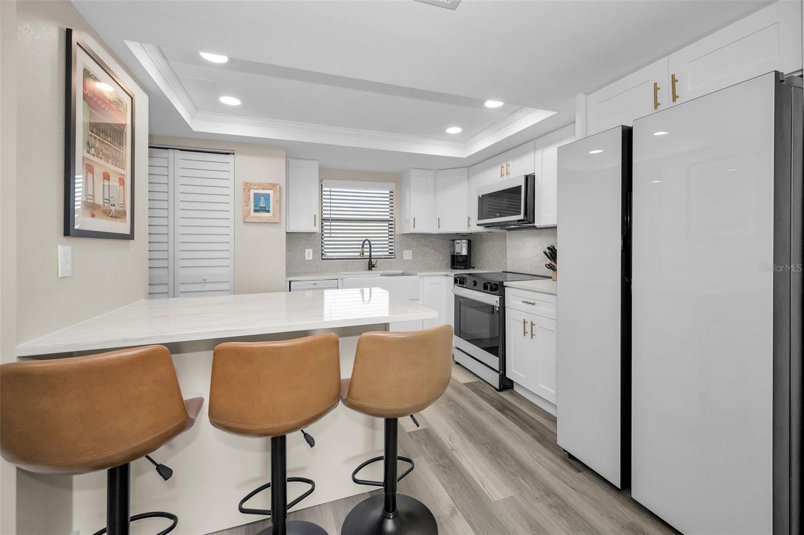 CHATEAU TOWER CONDO - Residential