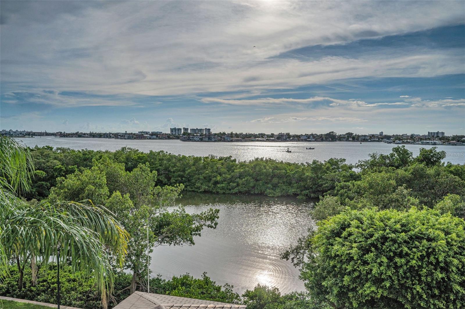 CHATEAU TOWER CONDO - Residential