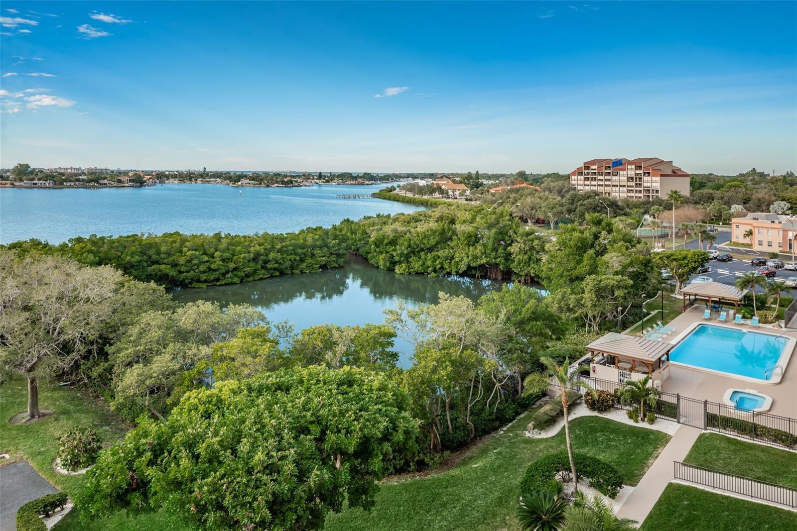 CHATEAU TOWER CONDO - Residential