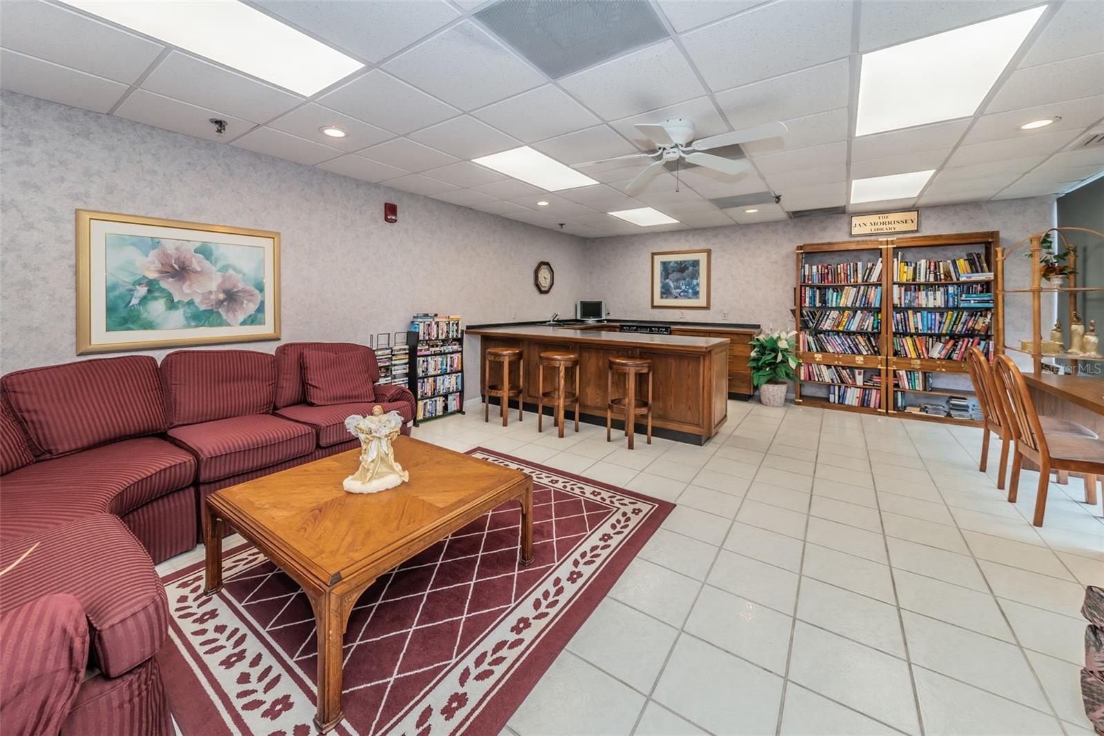 CHATEAU TOWER CONDO - Residential