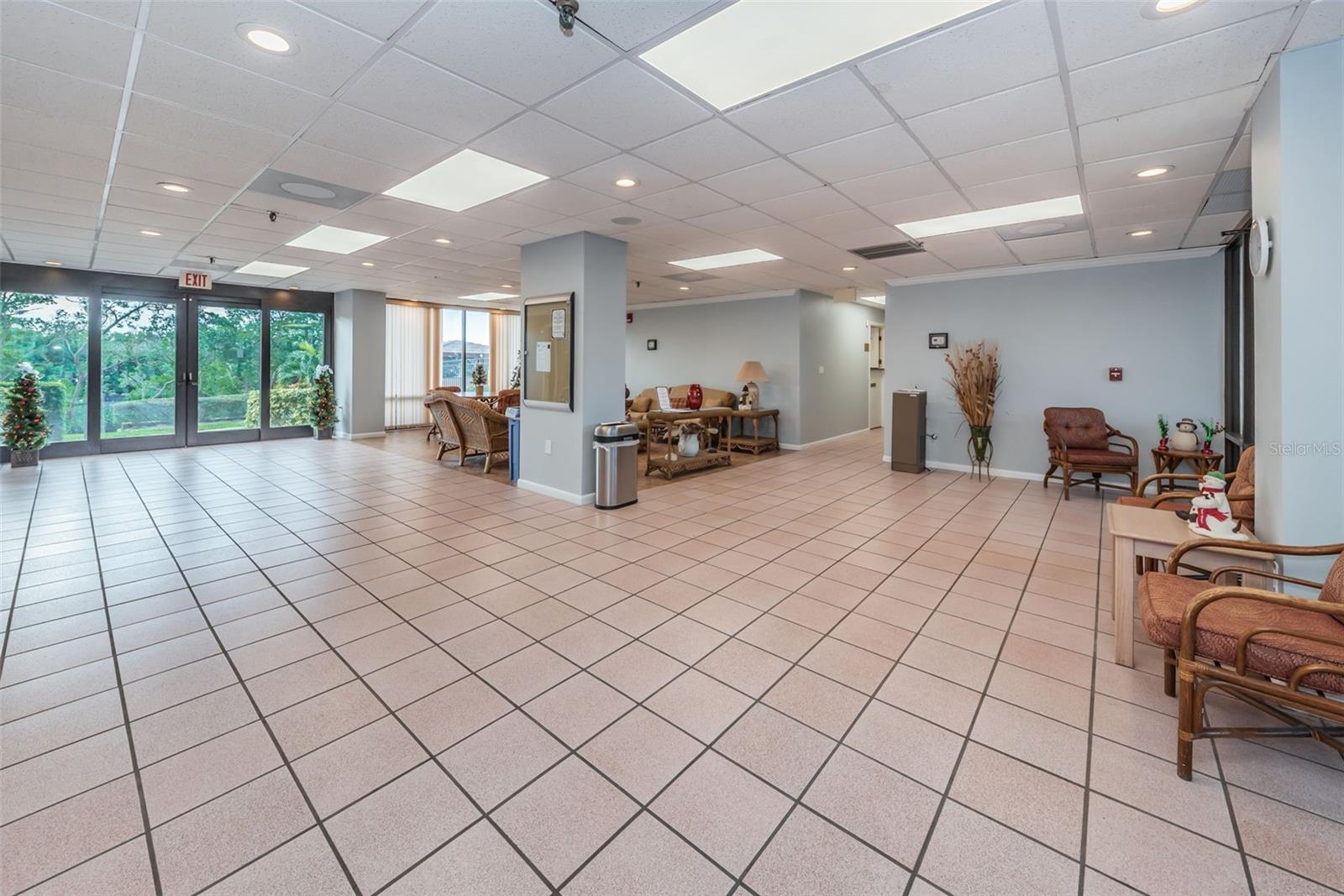 CHATEAU TOWER CONDO - Residential