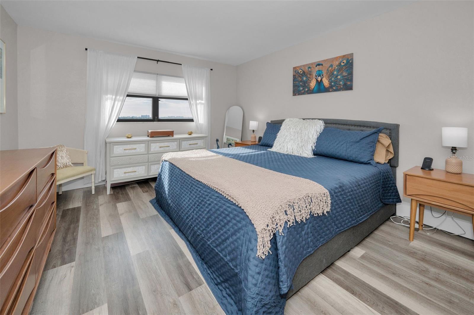 CHATEAU TOWER CONDO - Residential