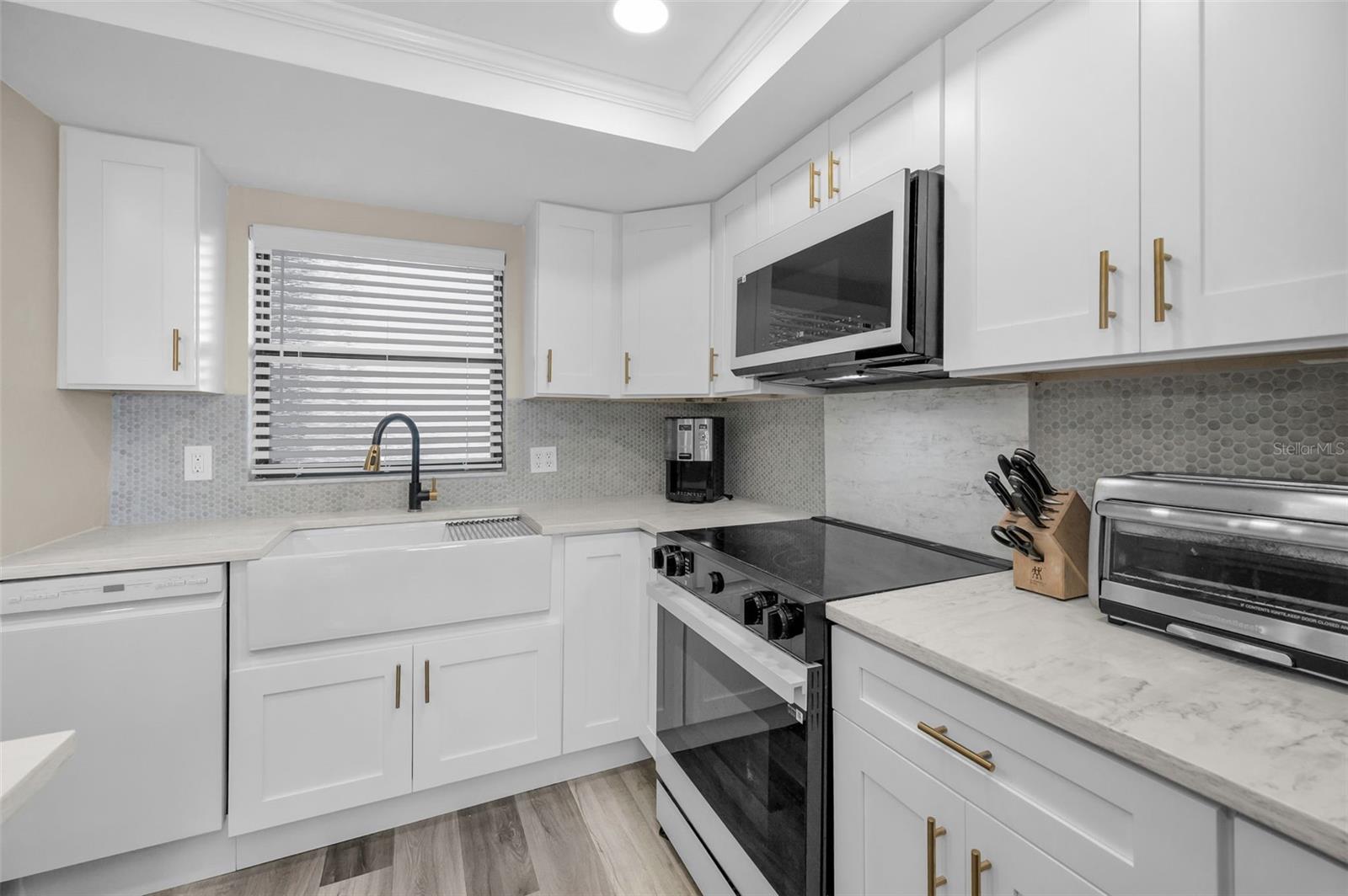 CHATEAU TOWER CONDO - Residential