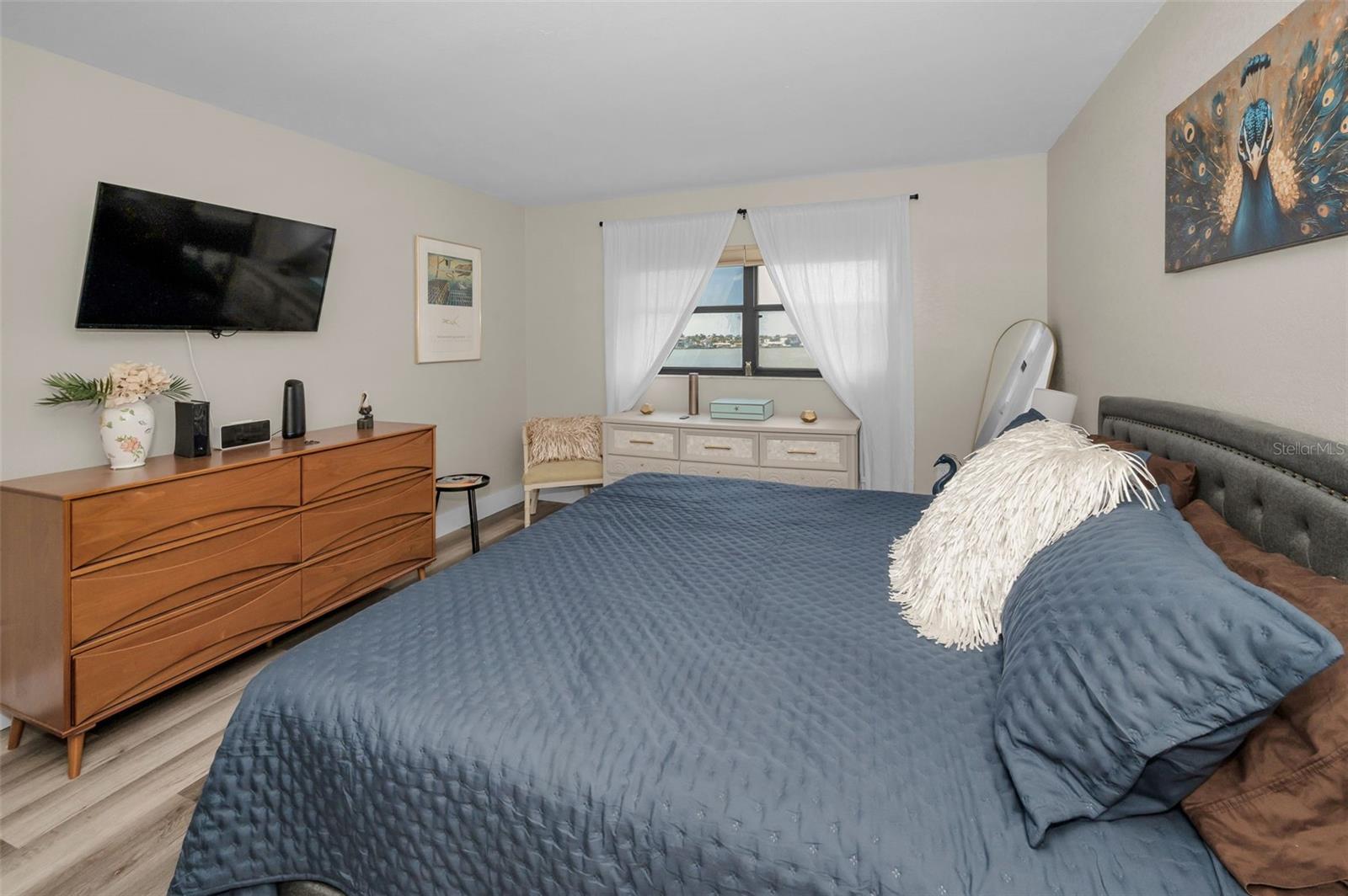 CHATEAU TOWER CONDO - Residential