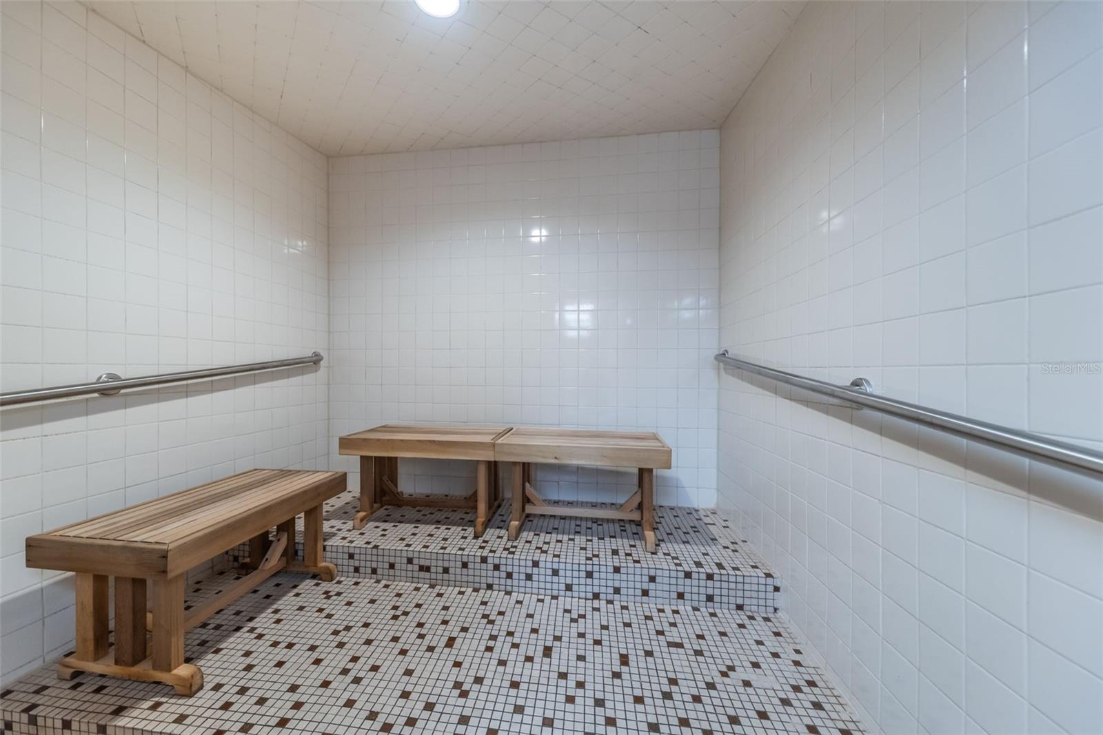 CHATEAU TOWER CONDO - Residential