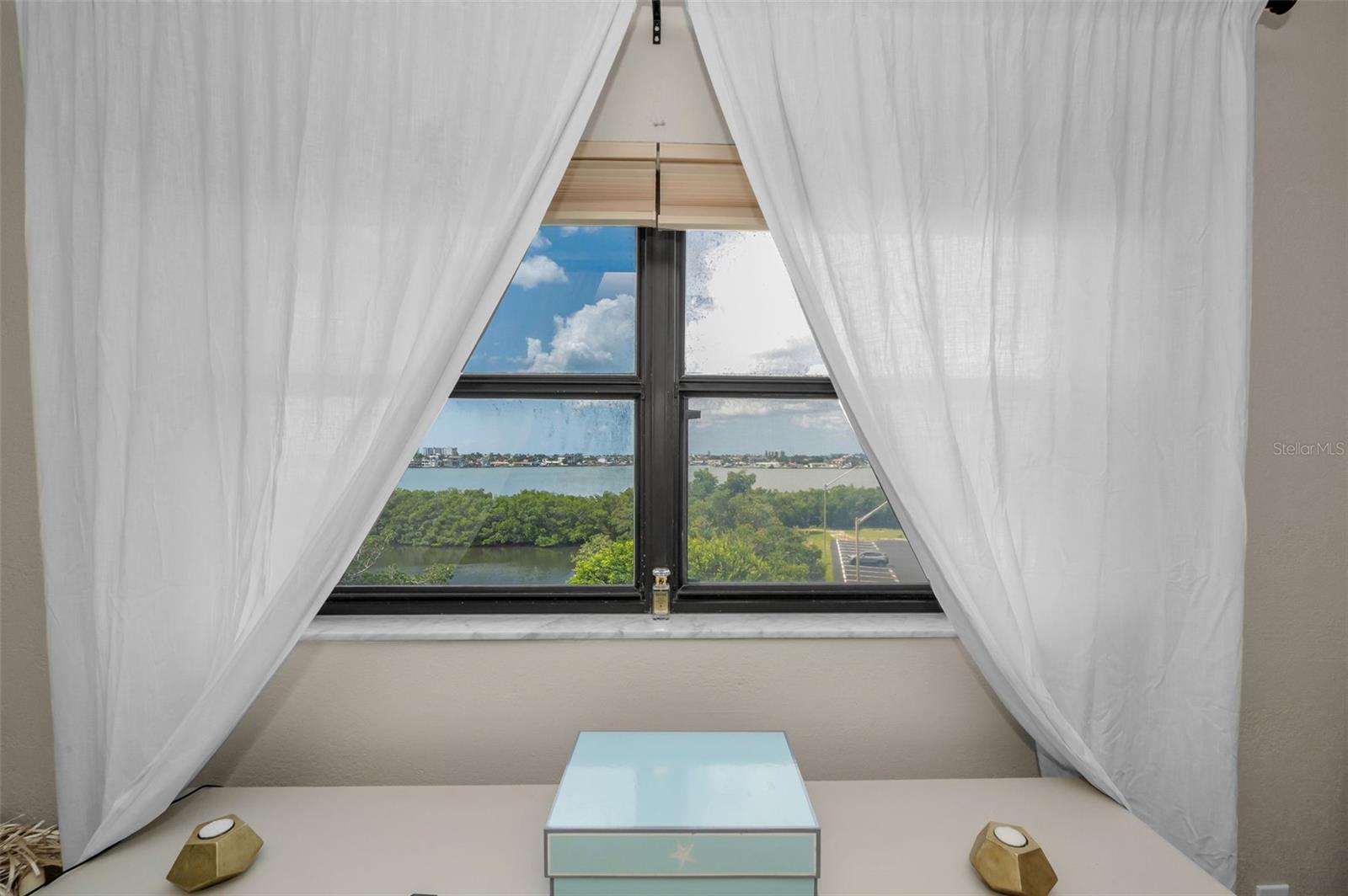 CHATEAU TOWER CONDO - Residential