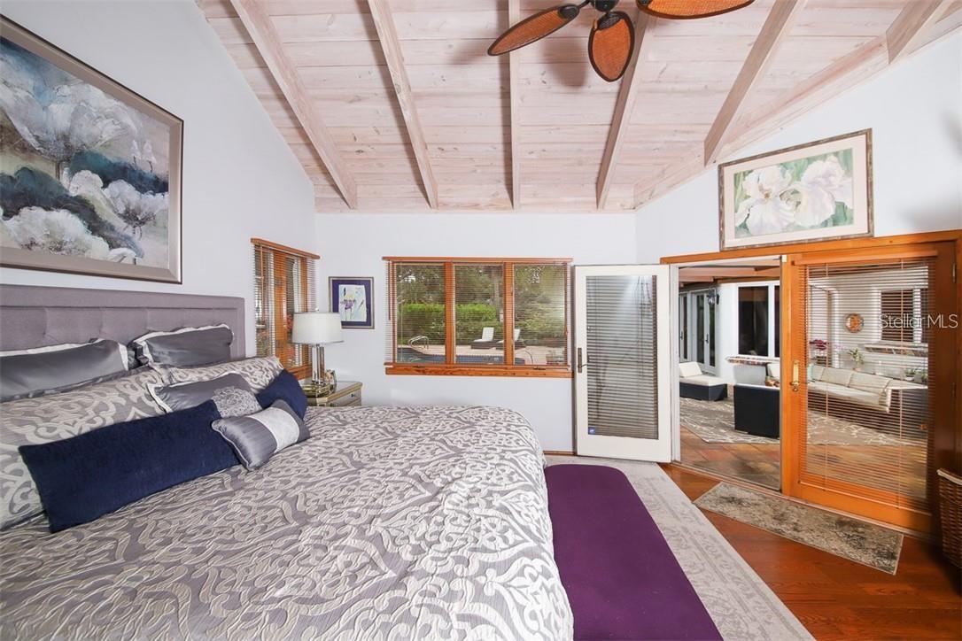 SAPPHIRE SHORES - Residential