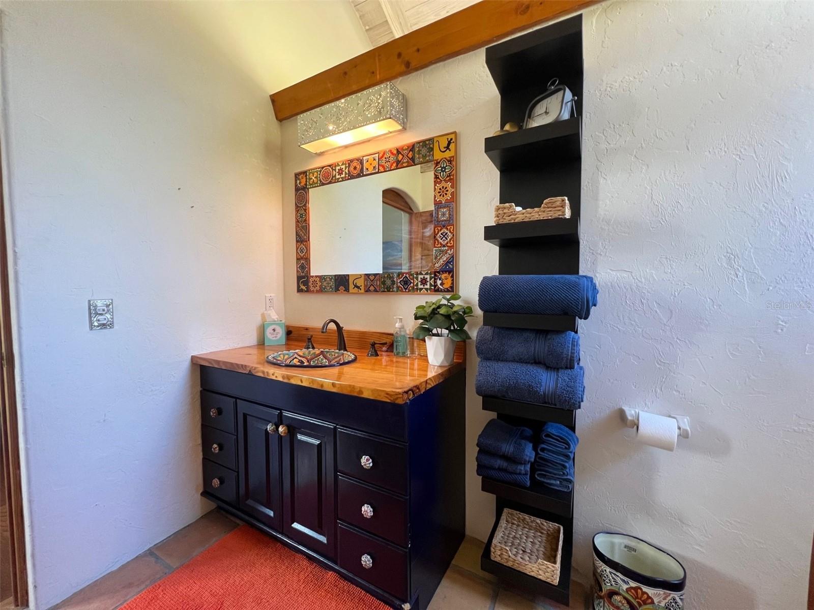 SAPPHIRE SHORES - Residential