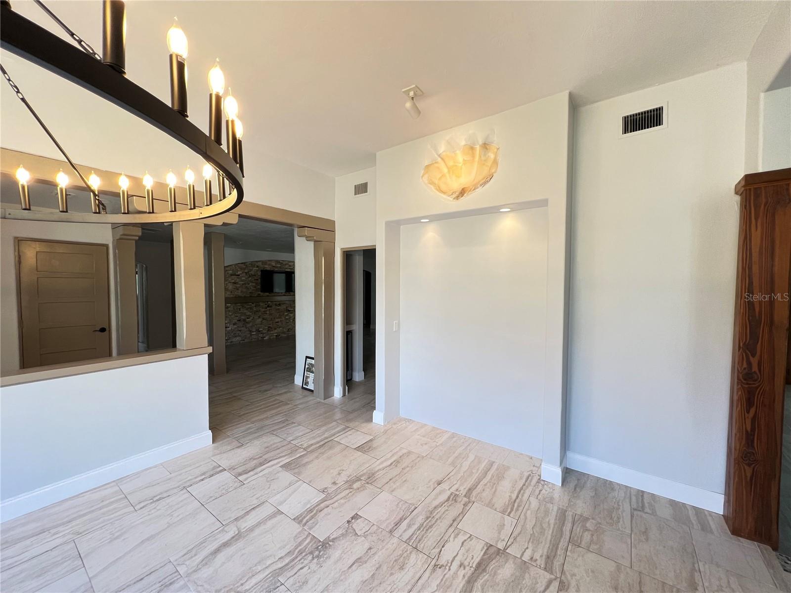 SAPPHIRE SHORES - Residential