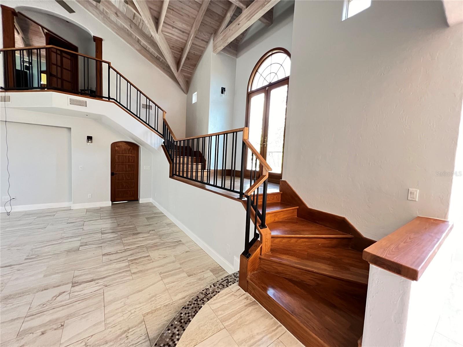 SAPPHIRE SHORES - Residential