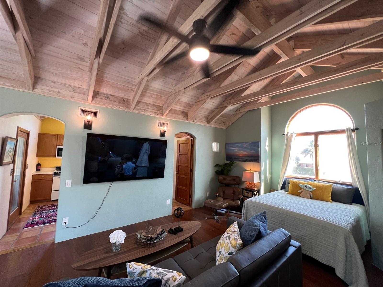 SAPPHIRE SHORES - Residential