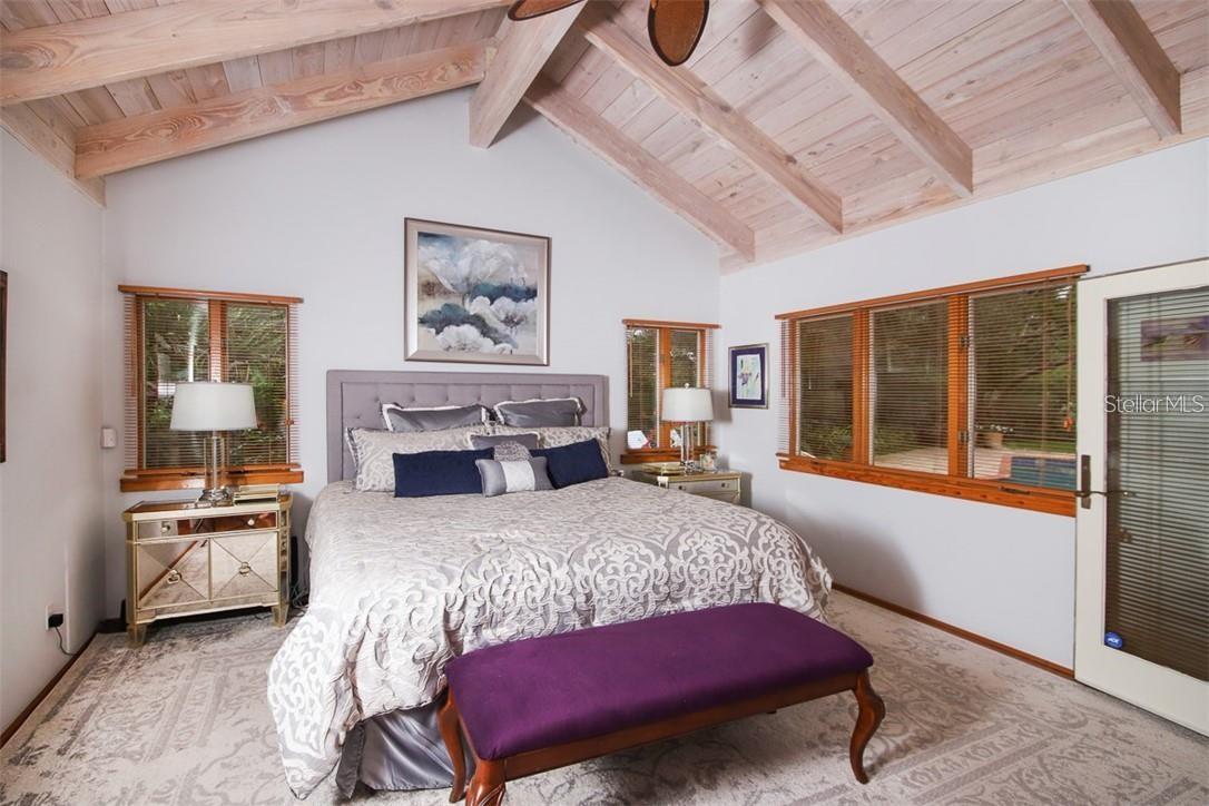 SAPPHIRE SHORES - Residential