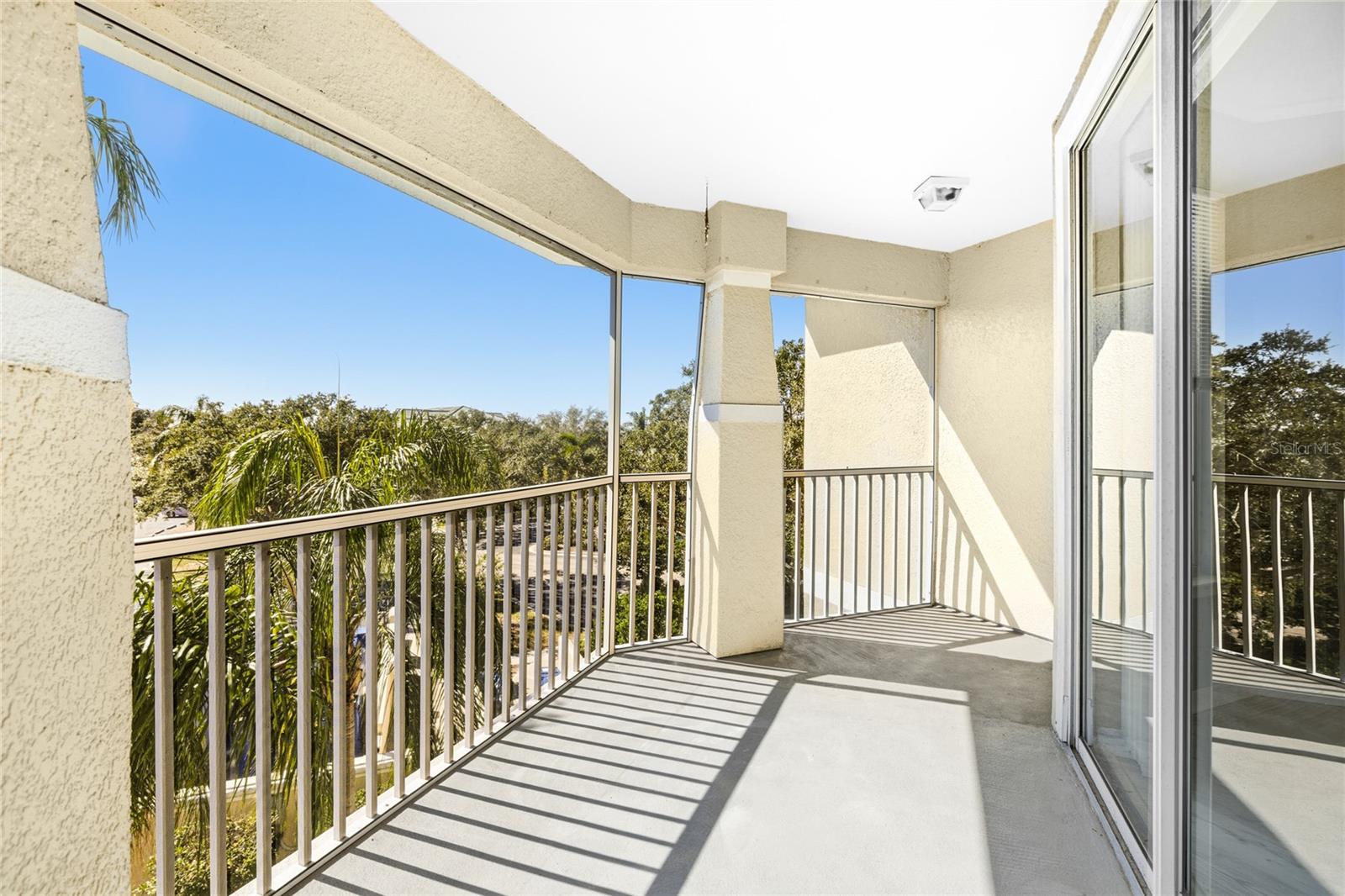 SERENADE ON PALMER RANCH - Residential