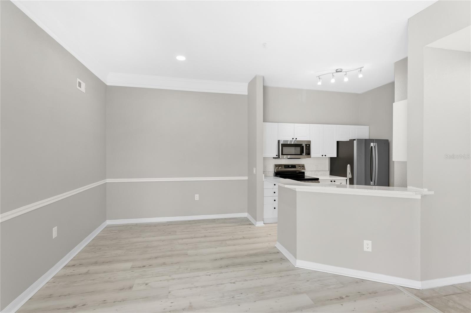 SERENADE ON PALMER RANCH - Residential