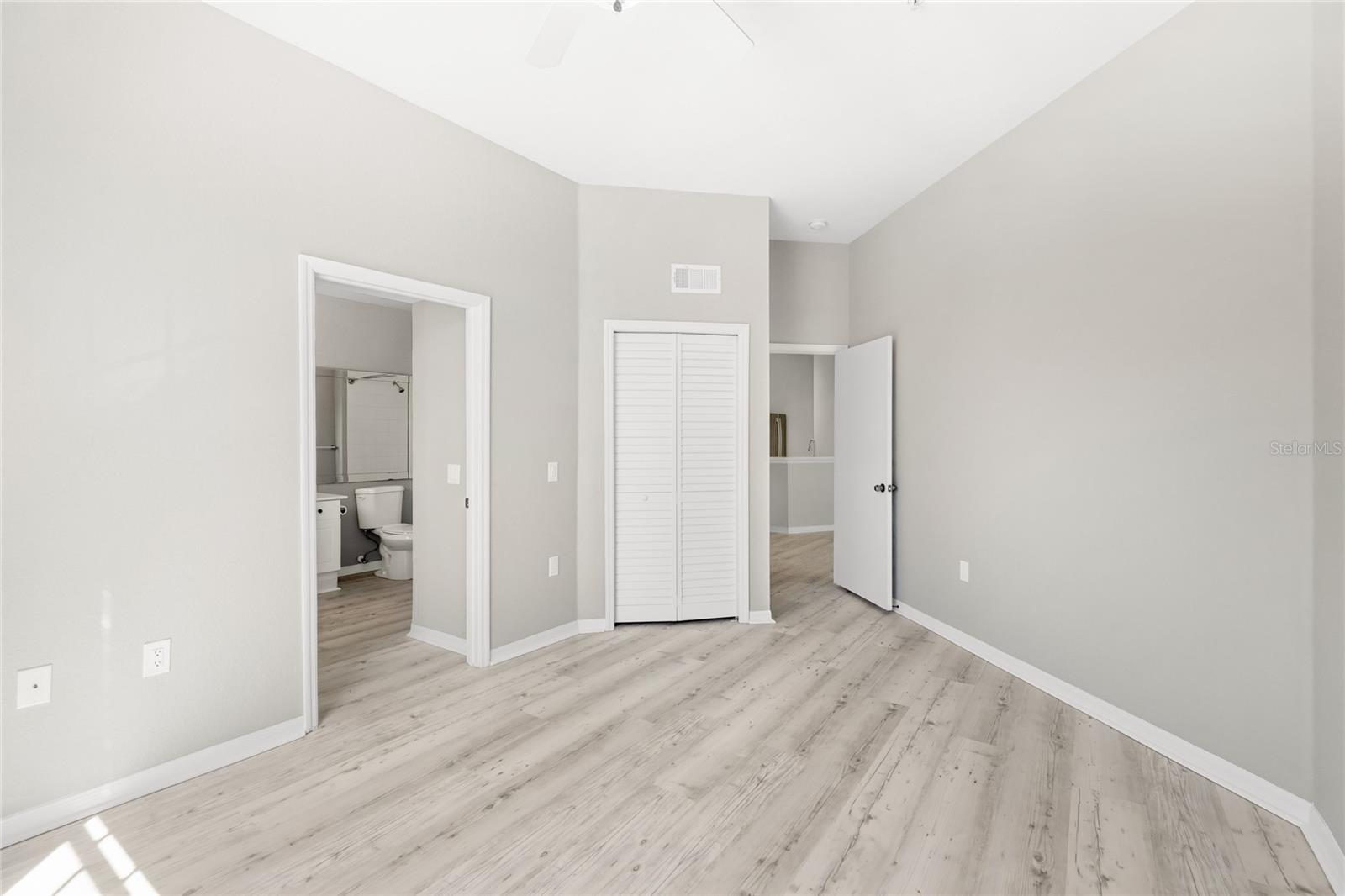 SERENADE ON PALMER RANCH - Residential