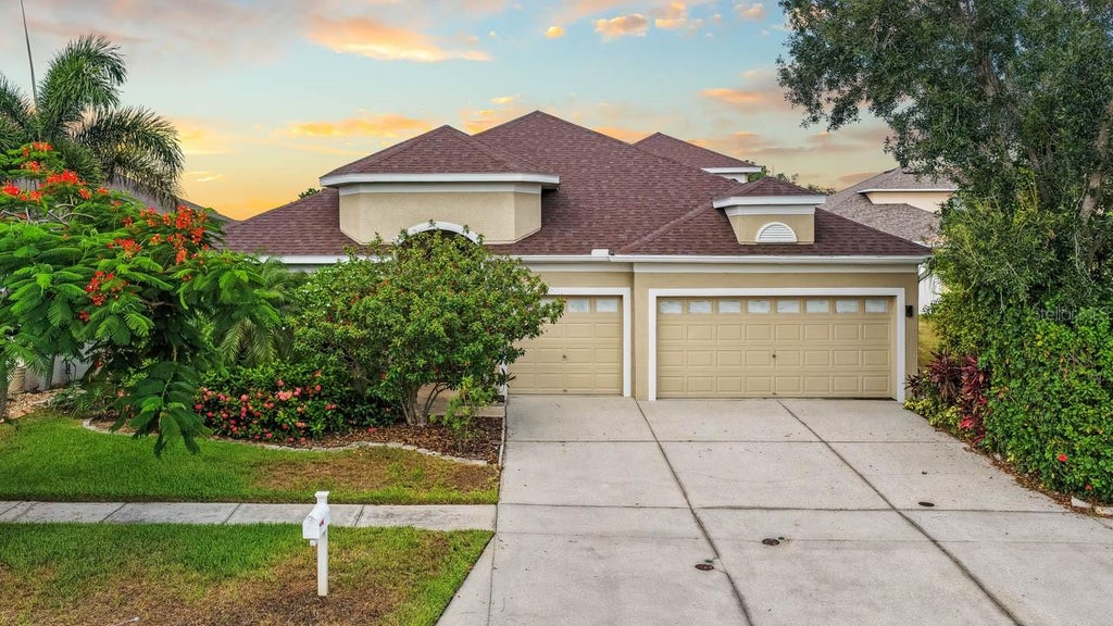 Photo of 444 York Dale Drive, Ruskin, FL 33570 (MLS # TB8523769)