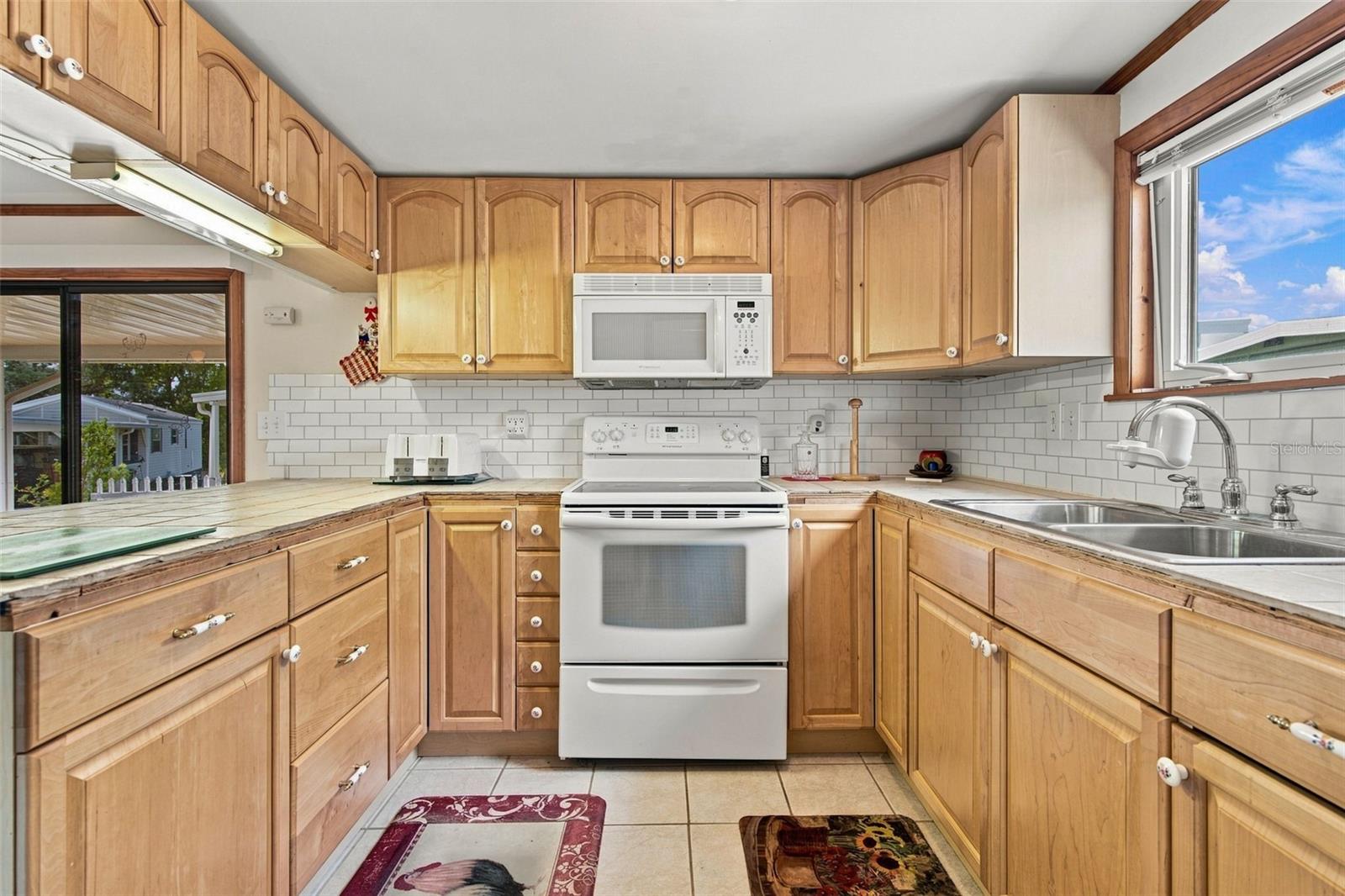 9483 GRAY FOX DRIVE
