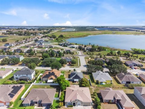 A home in LAKE WALES