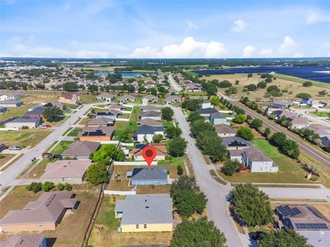 A home in LAKE WALES