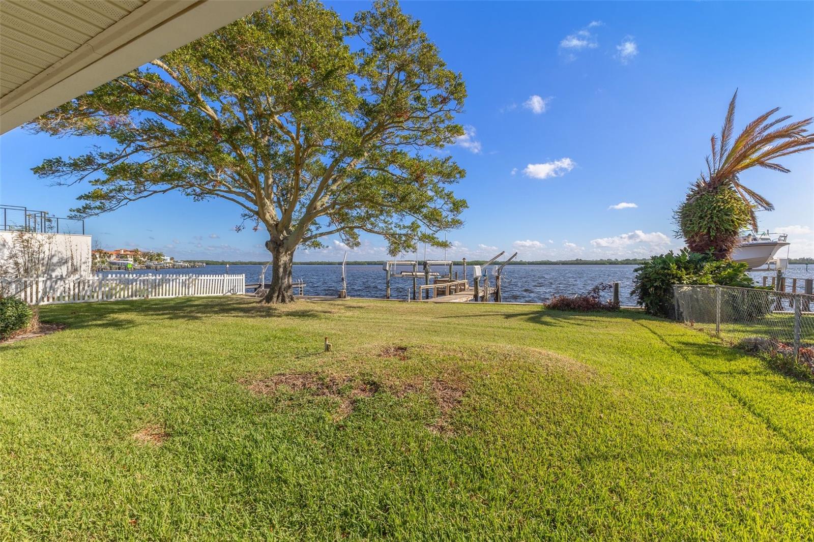 SHORE ACRES BAYOU GRANDE SEC - Residential