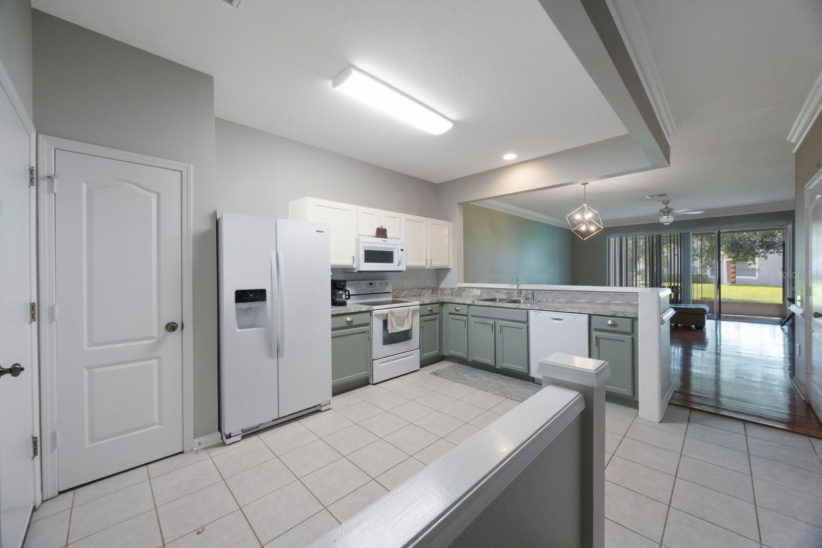 2733 CONCH HOLLOW DRIVE