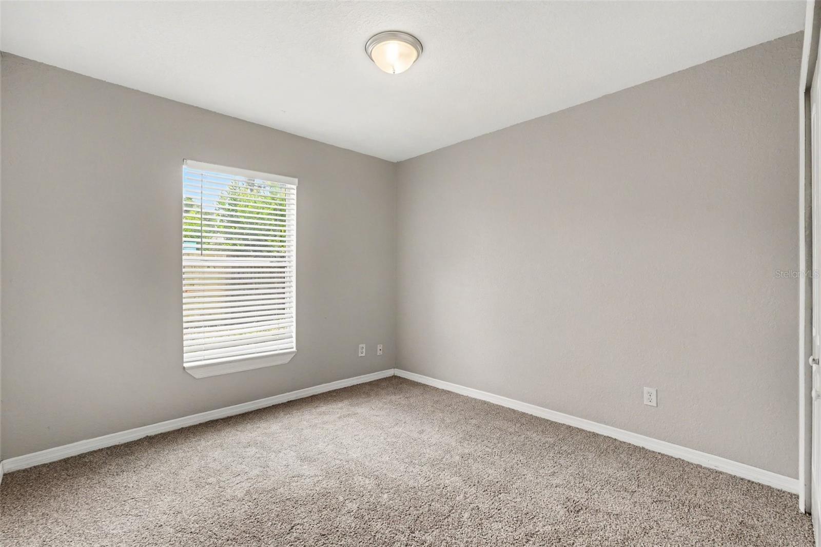 TAMPA GARDENS - Residential